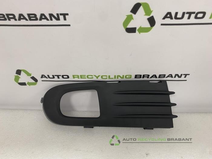 Afdekplaat mistlamp rechts van een Volvo V50, Auto-onderdelen, 12 maanden garantie, -, -, Nieuw