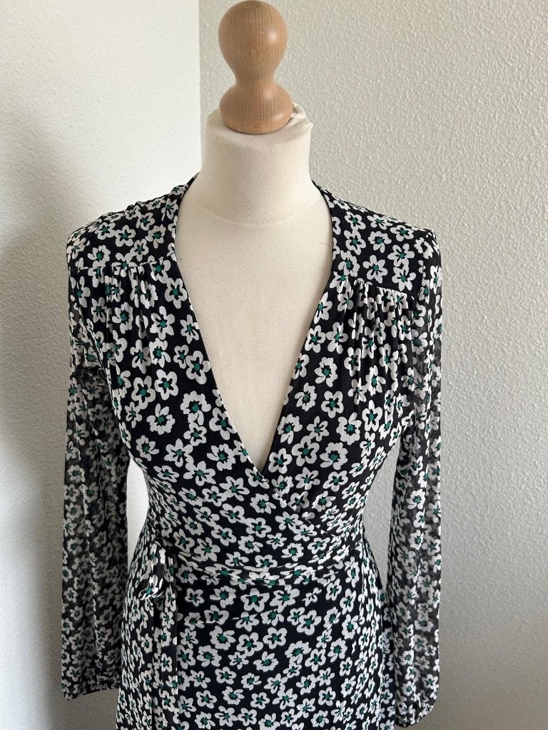 Fabienne Chapot maat S Natasja frill dress 483, Kleding | Dames, Jurken, Zwart, Nieuw, Ophalen of Verzenden, Fabienne Chapot
