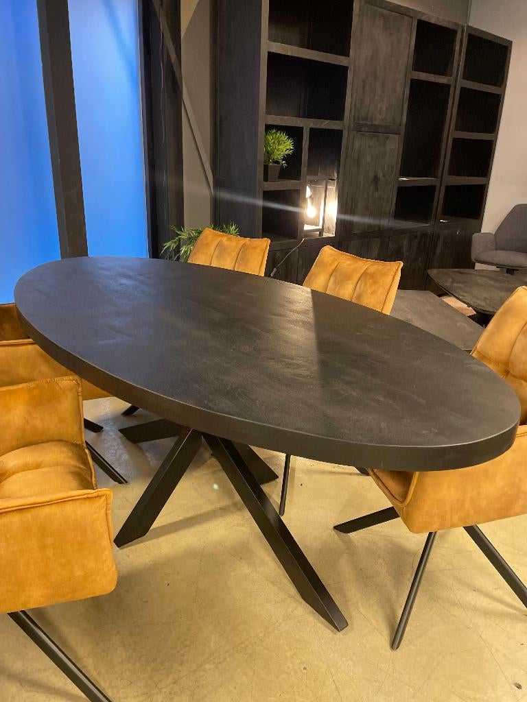 MAGAZIJN LEEGVERKOOP OVAAL MANGO DIK BLAD CHEFMEUBEL ! 259, Huis en Inrichting, Stoelen, Zwart, Nieuw, Ophalen of Verzenden, Modern