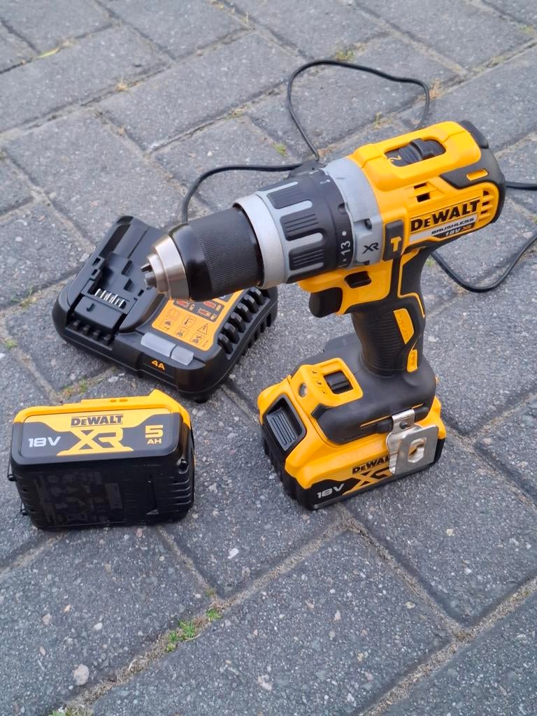 DeWalt DCD796 Klop boormachine met 2x accu en lader, Nieuw, Ophalen of Verzenden, Boor- en Schroefmachine, Minder dan 400 watt
