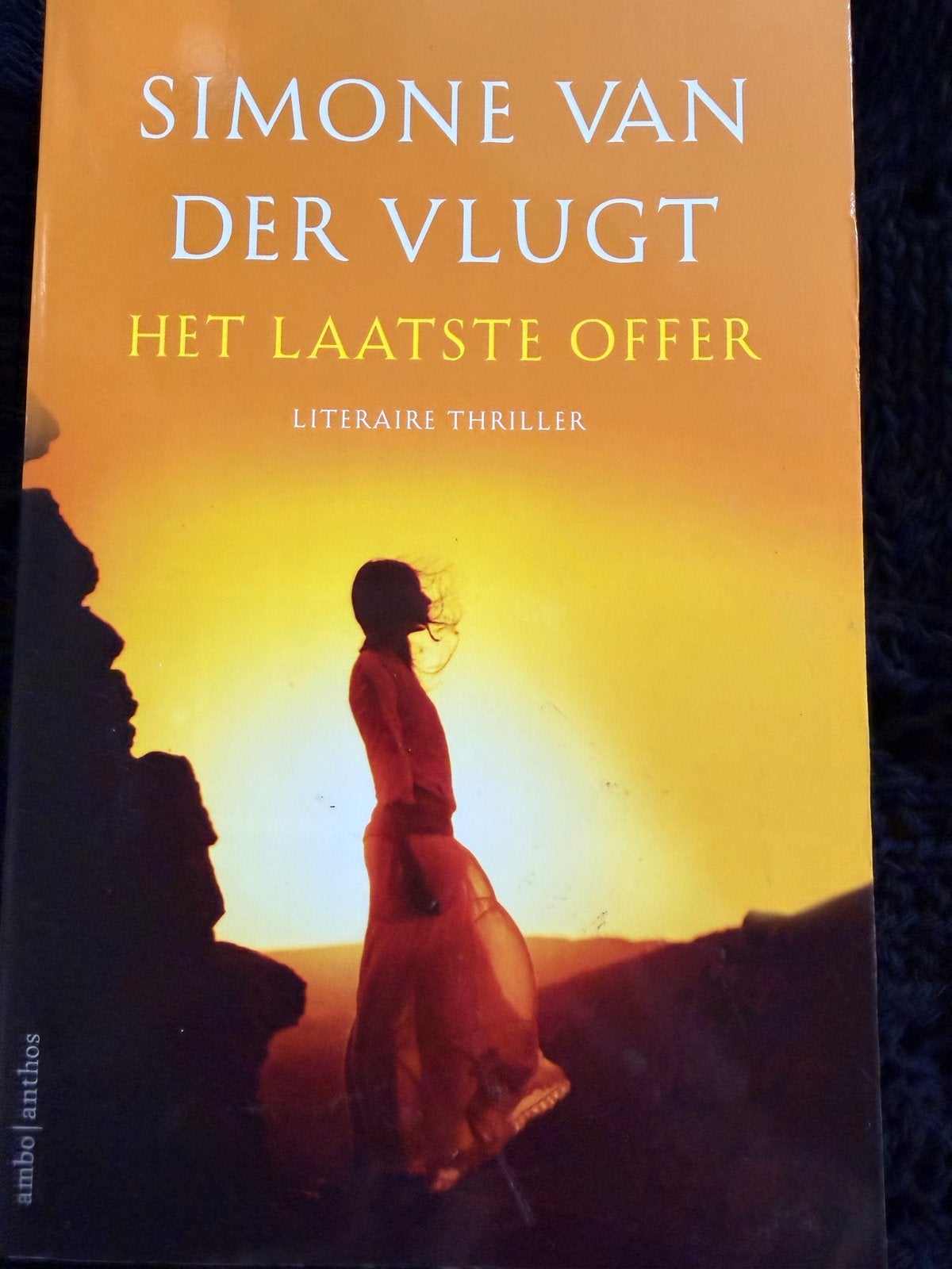 Het Laatste Offer - Simone van der Vlugt (Literair Thriller), Ophalen of Verzenden, Nieuw, Nederland