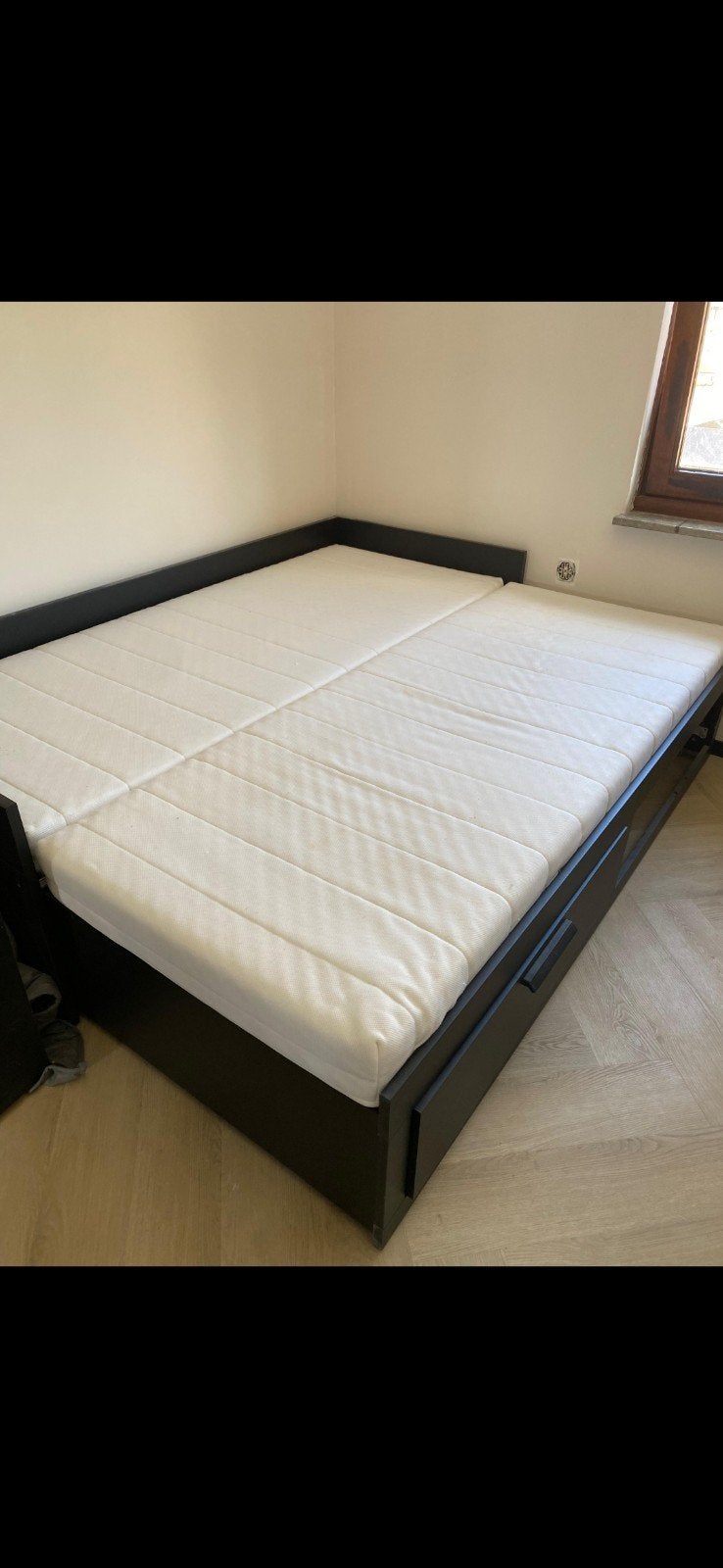 IKEA BRIMNES uitschuifbaar bed 2 lades en 2xmatras, zwart,, Ophalen, Gebruikt, Eenpersoons, Zwart