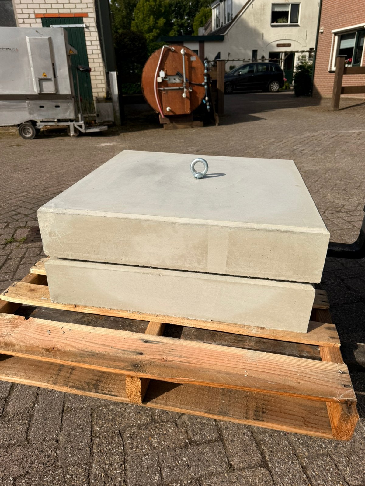 Betonnen poeren en funderingsblokken, maatwerk mogelijk, Ophalen, Cuneraweg 266, Nieuw, Koning beton