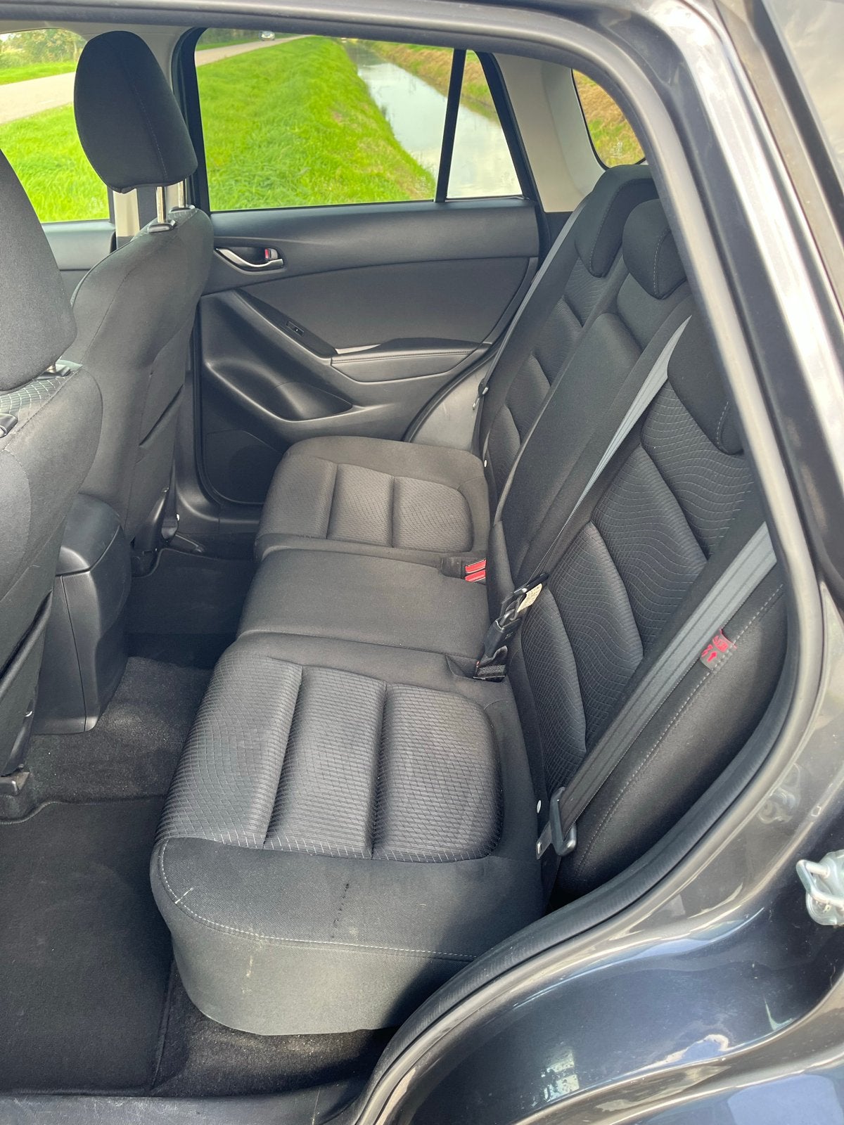 Foto 15 van Mazda CX-5 2.0 121KW 2WD 2013 Grijs