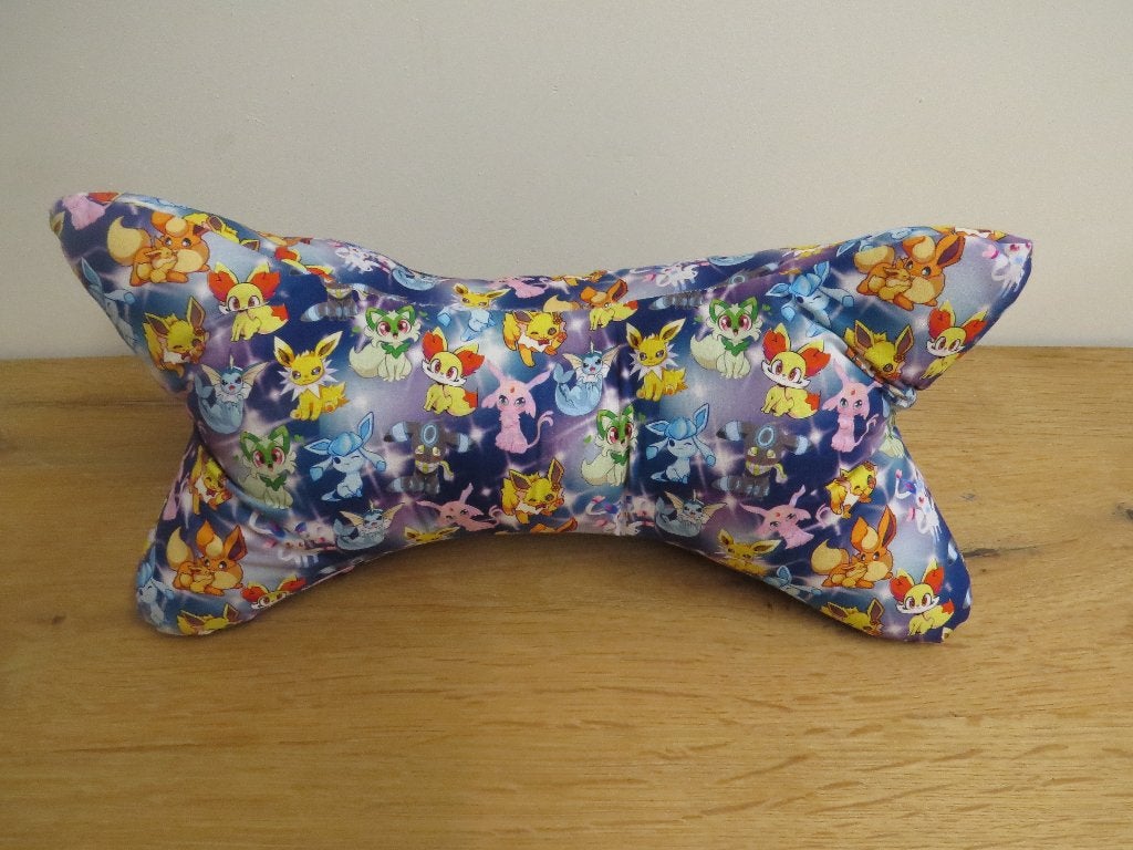 leeskussen/leesbot in o.a disney en pokemon prints, Overige kleuren, Vierkant, Nieuw, Ophalen of Verzenden
