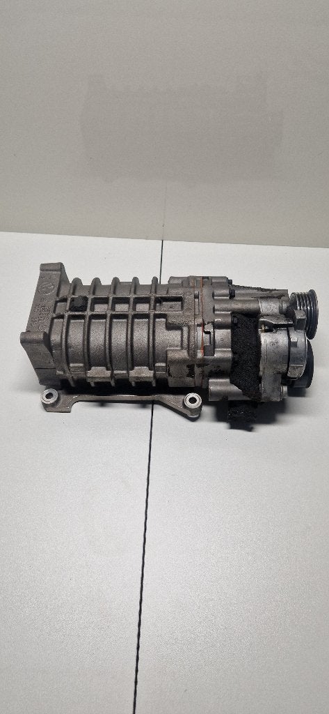 VW COMPRESSOR / 03C 276, Auto-onderdelen, Motor en Toebehoren, Gebruikt, Seat, Ophalen of Verzenden, VW