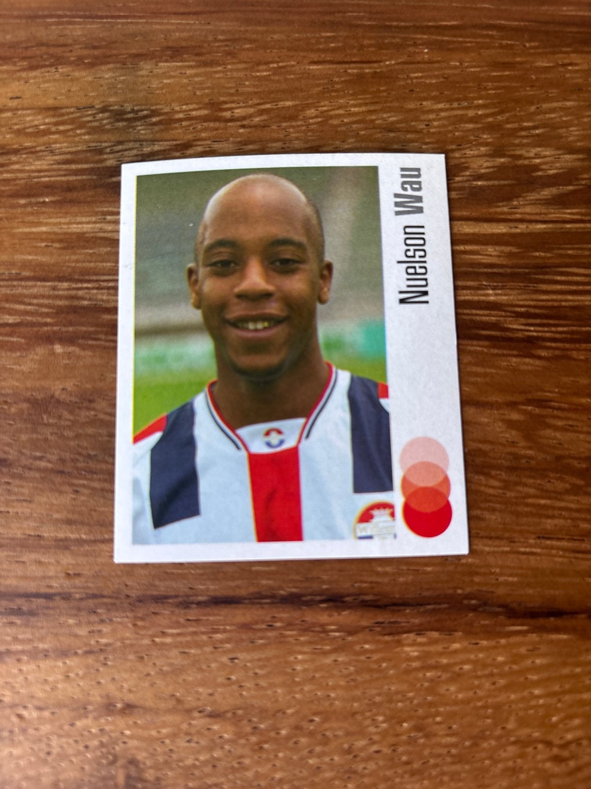 Voetbal 04 Panini sticker Nuelson Wau Willem ll, Ophalen of Verzenden, Zo goed als nieuw, Sport