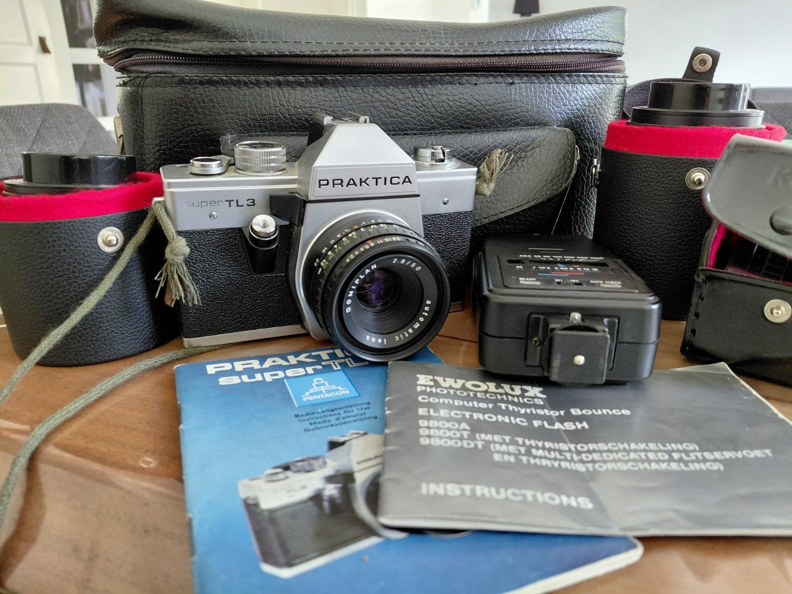 Praktica Super TL3 Spiegelreflexcamera met accessoires, Ophalen of Verzenden, Zo goed als nieuw, Overige Merken