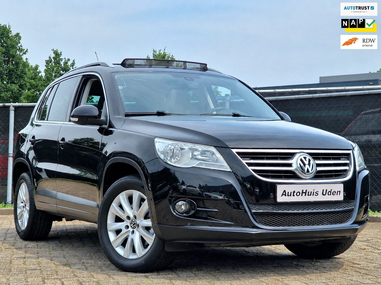 Volkswagen Tiguan 1.4 TSI Sport&Style*Pano*Navi*Trekhaak*Cam, Auto's, Voorwielaandrijving, Zwart, 4 cilinders, 150 pk