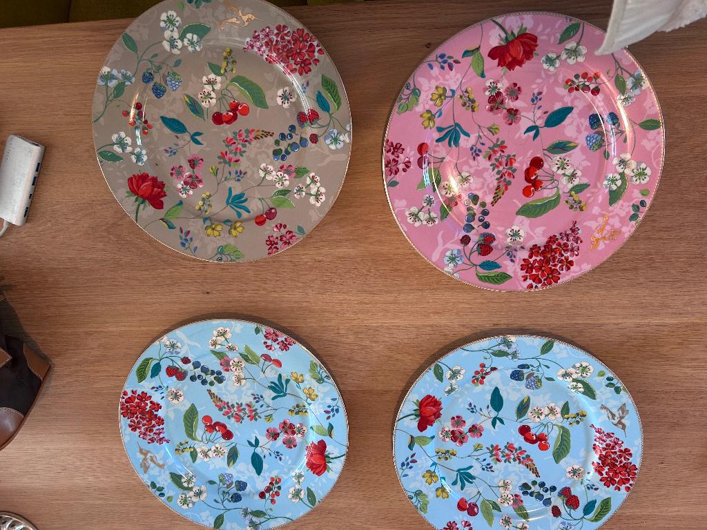 pip floral onderborden, Huis en Inrichting, Keuken | Servies, Ophalen of Verzenden, Nieuw, Porselein, Overige stijlen