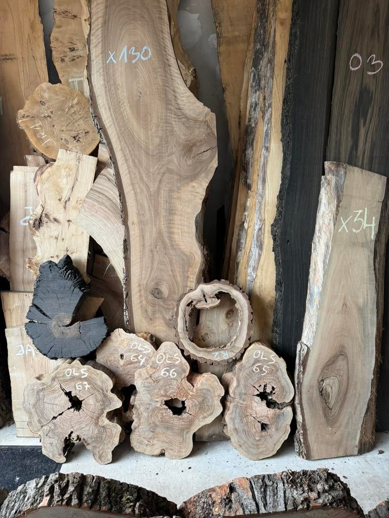 Unieke houten planken en boomstambladen bij Decoratief Hout, 25 tot 50 mm, Nieuw, Ophalen of Verzenden, 250 tot 300 cm