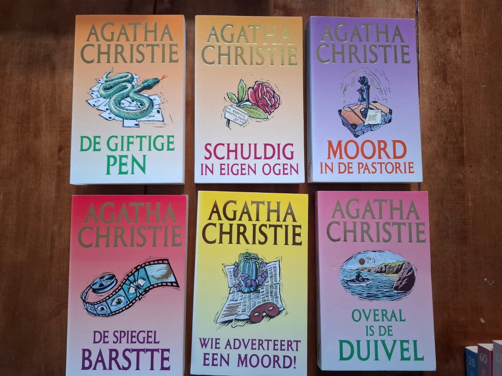 partij  Agatha  Christie   boeken  16  X, Ophalen of Verzenden, Zo goed als nieuw, Agatha Christie