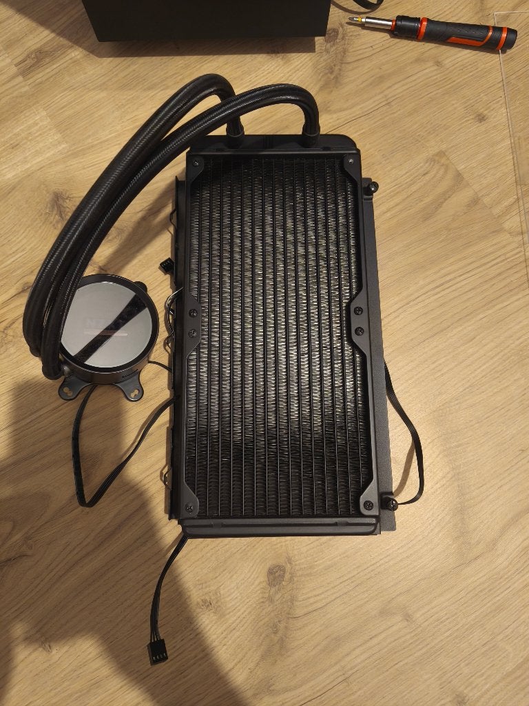 NZXT 240mm AIO Cooler, Computers en Software, Ophalen of Verzenden, Zo goed als nieuw, Waterkoeling