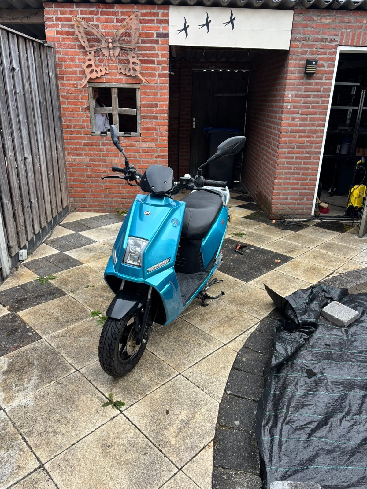 Mooie nette elektrische scooter. Merk: Lifan, Ophalen, Elektrisch, Zo goed als nieuw, Maximaal 25 km/u