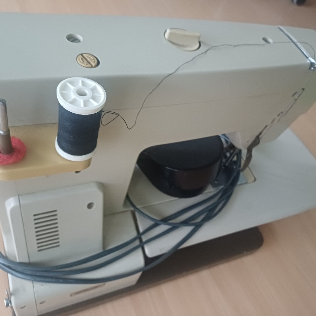 Riccar Super Z Stretch Naaimachine in goede staat, Ophalen, Gebruikt, Naaimachine, Overige merken
