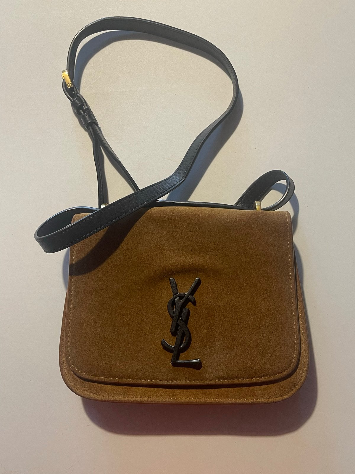 Yves Saint Laurent YSL Spontini Suède Bruin, Ophalen of Verzenden, Gebruikt, Bruin, Schoudertasje