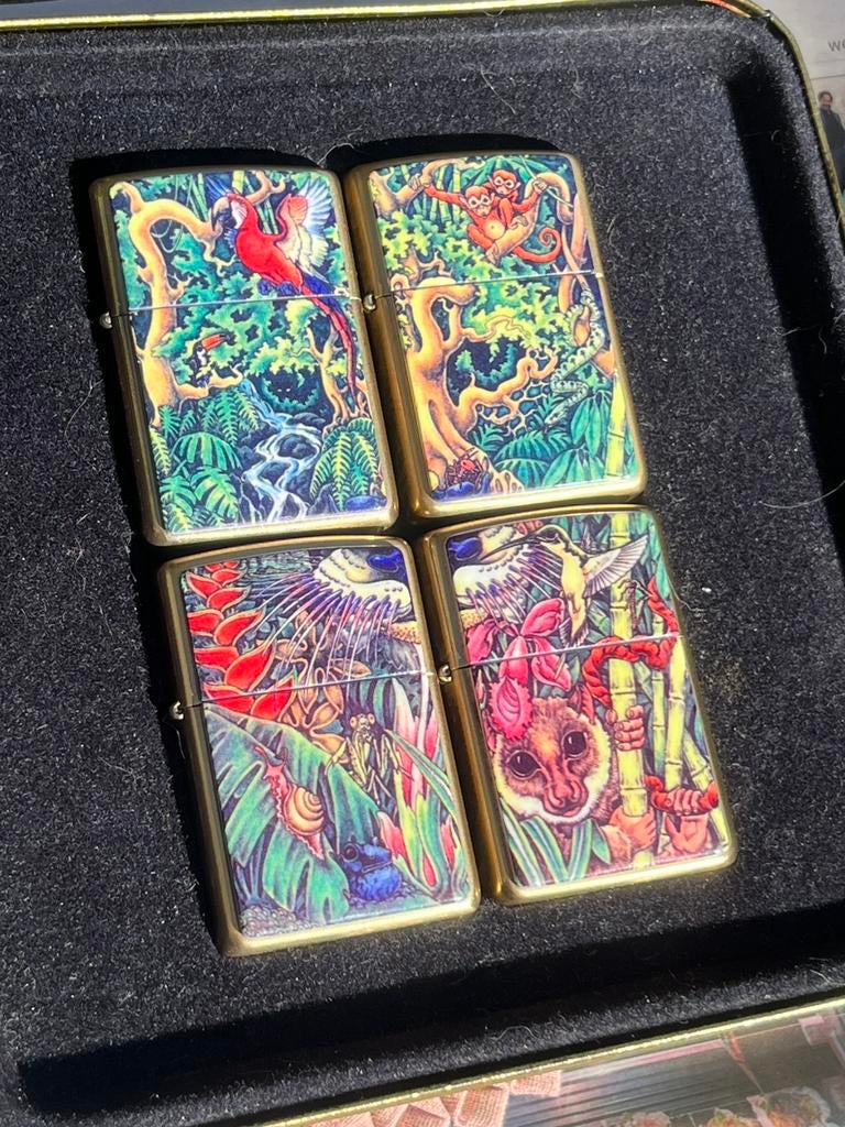Zippo mysterie of the forest 1995, Verzamelen, Ophalen of Verzenden, Zo goed als nieuw, Aansteker