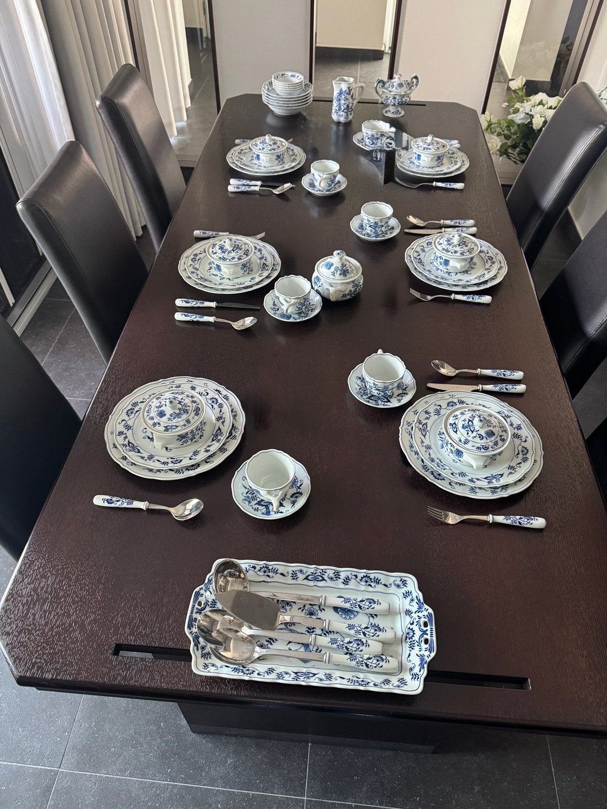 Prachtig servies Blue Danube – Zwiebelmuster – Japan, Huis en Inrichting, Keuken | Servies, Zo goed als nieuw, Overige stijlen