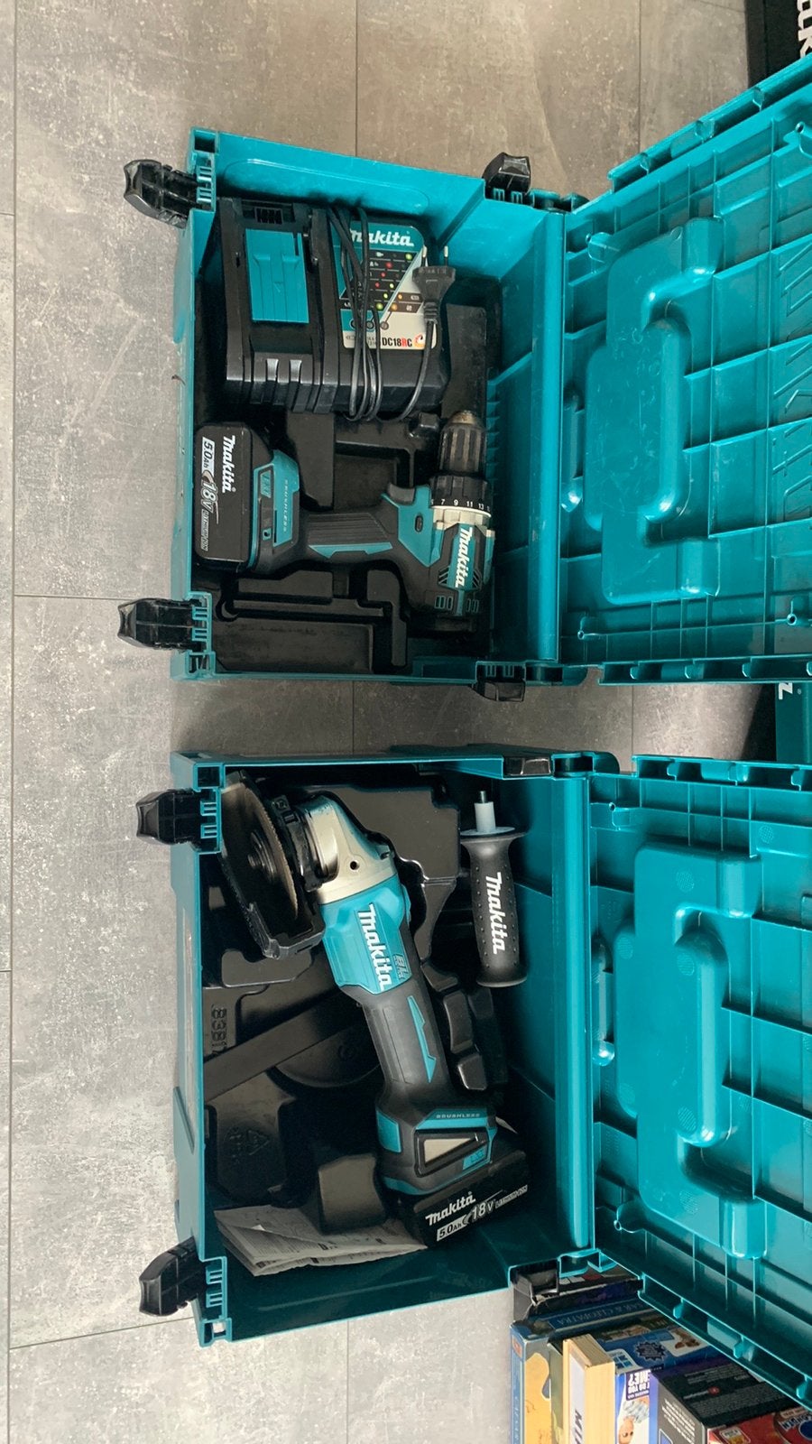 Makita DGA504 slijptol, Doe-het-zelf en Verbouw, Gereedschap | Slijpmachines, Ophalen, Gebruikt