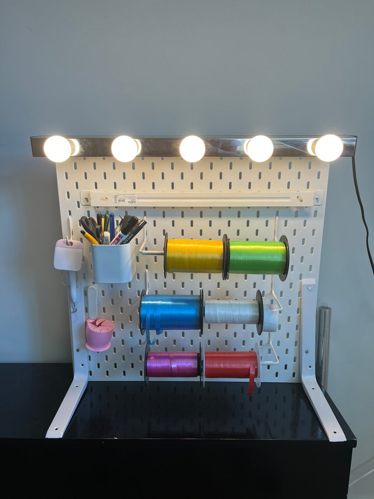Ikea skadis / cadeau inpak opberg sysyteem, Diversen, Cadeaupapier, Ophalen of Verzenden, Zo goed als nieuw