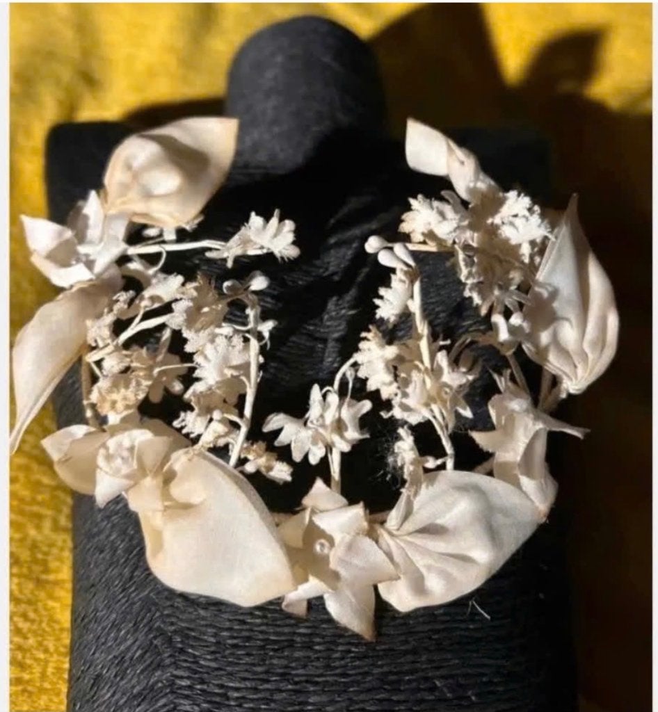Antieke Tiara met delicate bloemendetails, zeer oud, Ophalen of Verzenden, Dames