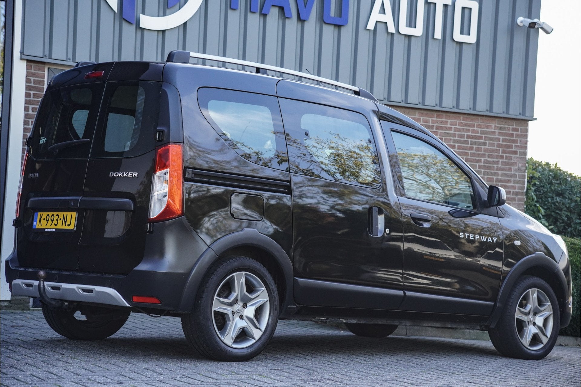 Dacia Dokker 1.6 SCe, AIRCO, NAVI, TREKHAAK, 5P (bj 2019), Auto's, Voorwielaandrijving, Stof, Gebruikt, 4 cilinders