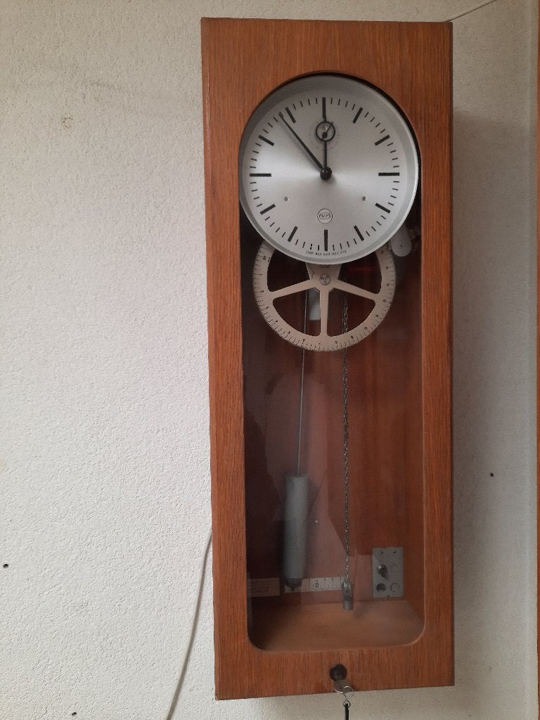 Hörz moederklok (Bürk), Ophalen