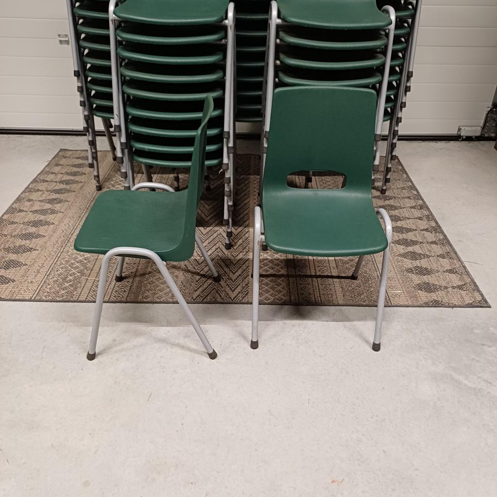 50 x stapelstoelen kantine stapelbare partij stoelen, Ophalen, Gebruikt, Bruin, Vijf, Zes of meer stoelen