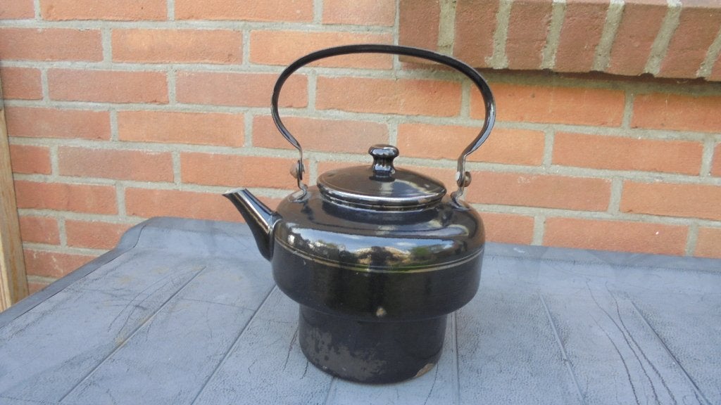 zwarte ketel met biesje, doorsnee 13-17H18cm, Ophalen