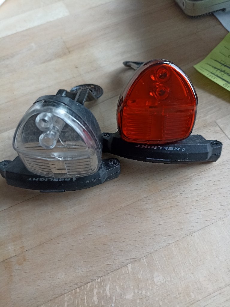 Reelight SL150 fietslampjes set, Fietsen en Brommers, Fietsaccessoires | Fietsverlichting, Gebruikt, Waterbestendig, Verlichtingsset