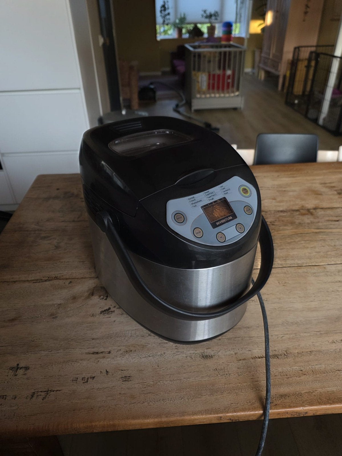 Inventum Broodbakmachine - Zilver/Zwart, Witgoed en Apparatuur, Met timer, Gebruikt, Kijkvenster, 800 tot 1200 gram deeg