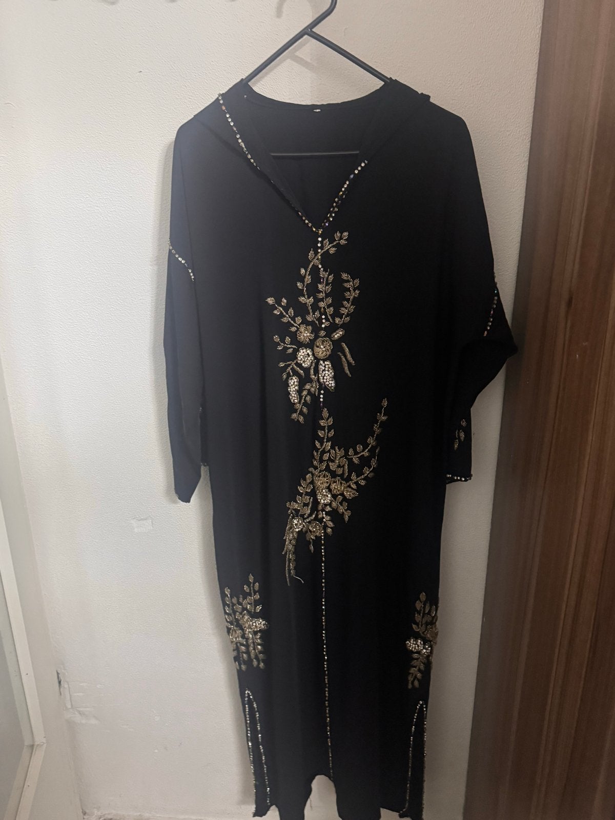 Zwarte Kaftan met Gouden Borduurwerk, Maat 38/40 (M), Zwart, Ophalen of Verzenden, Zo goed als nieuw