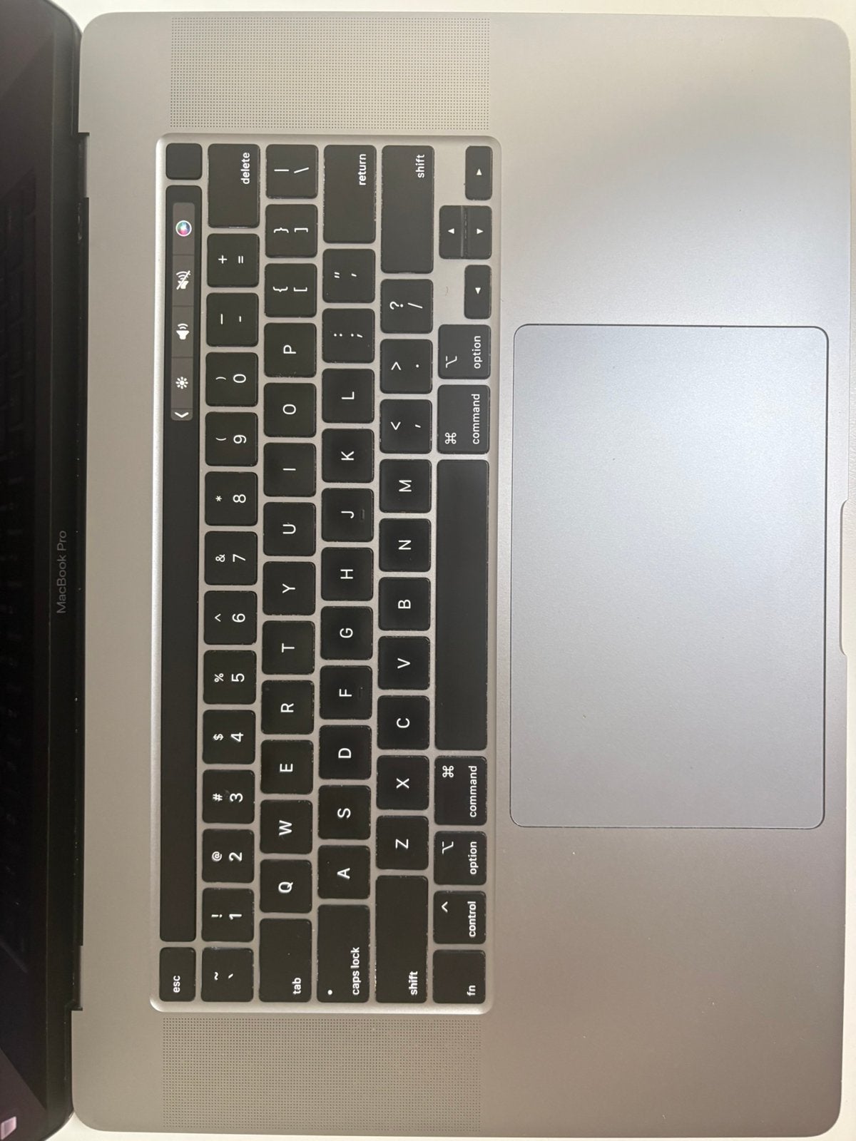 Foto 4 van MacBook Pro 16-inch 2019 — Intel Core i9 — Space Grey