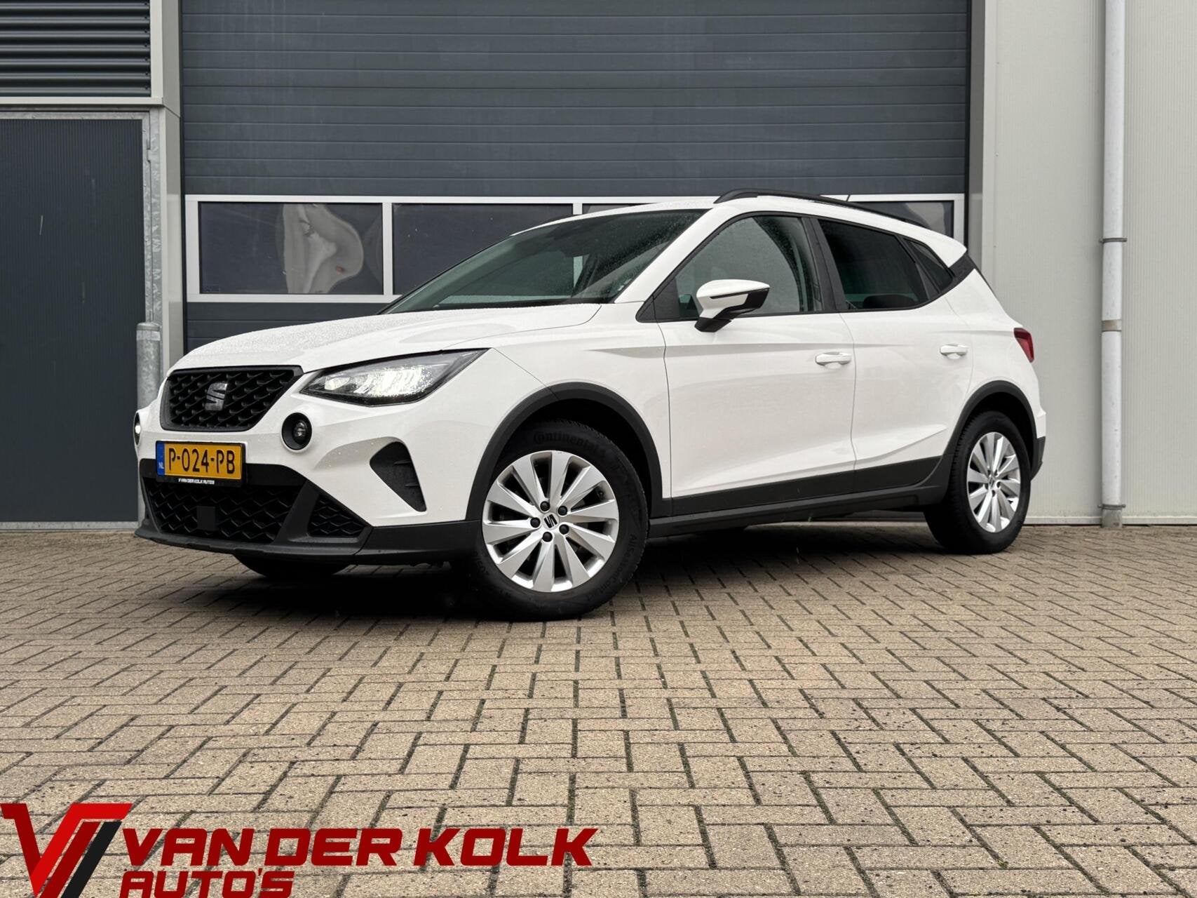 Seat Arona 1.0 TSI Style Business Intense | Carplay | Naviga, Auto's, Seat, Voorwielaandrijving, Gebruikt, 95 pk, Automatische klimaatregeling