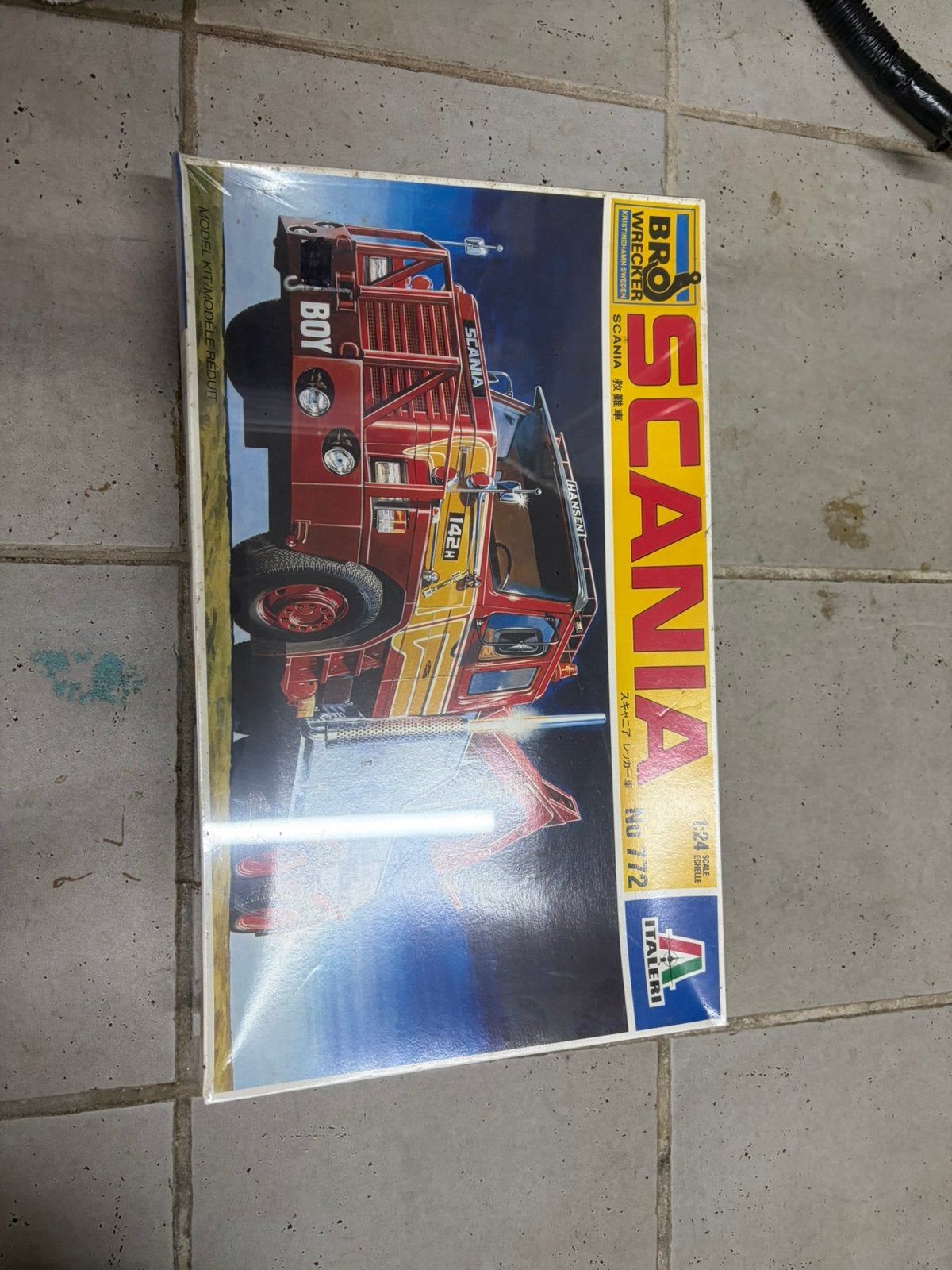 Italerie scania “bro wrecker” 1:24 no 772, Ophalen, Zo goed als nieuw, Overige merken