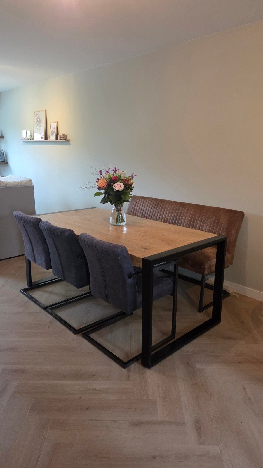 Eettafel mangohout met bankje en 3 stoelen - eettafelset, Huis en Inrichting, Gebruikt, 50 tot 100 cm, Vijf personen of meer, 150 tot 200 cm