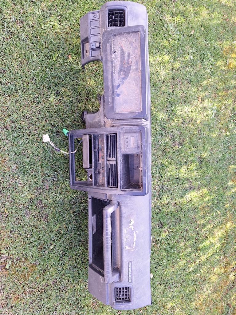 Dashboard voor suzuki samurai., Ophalen, Suzuki