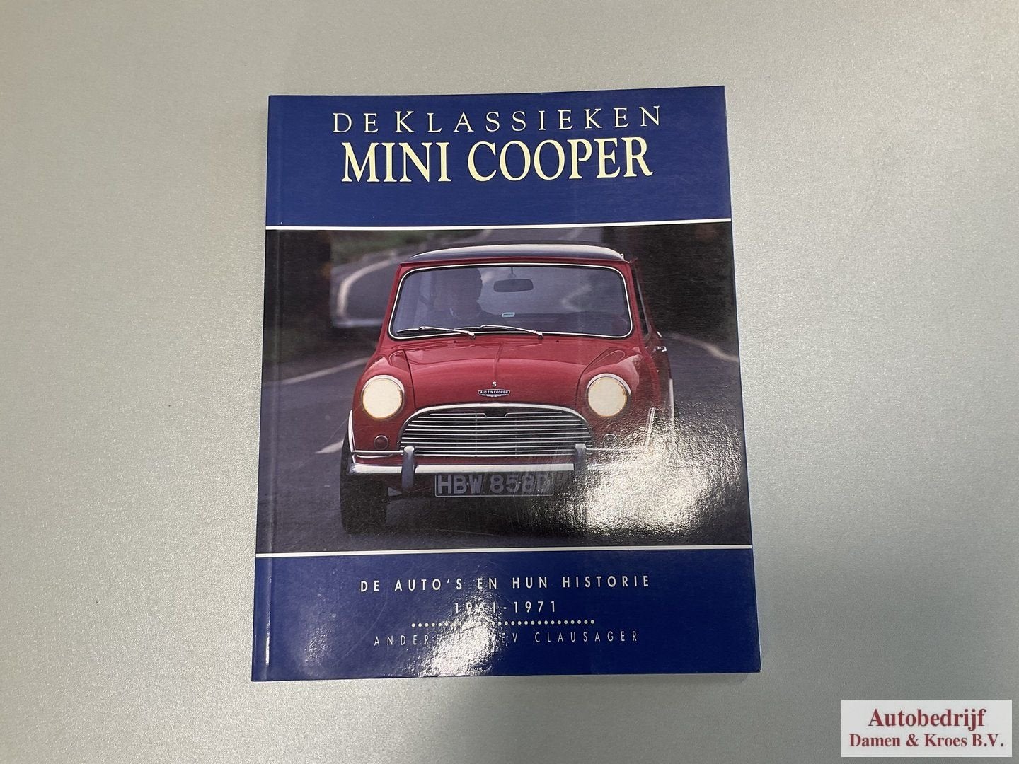 De klassieken Mini Cooper ISBN 90-389-0570-X, Ophalen of Verzenden