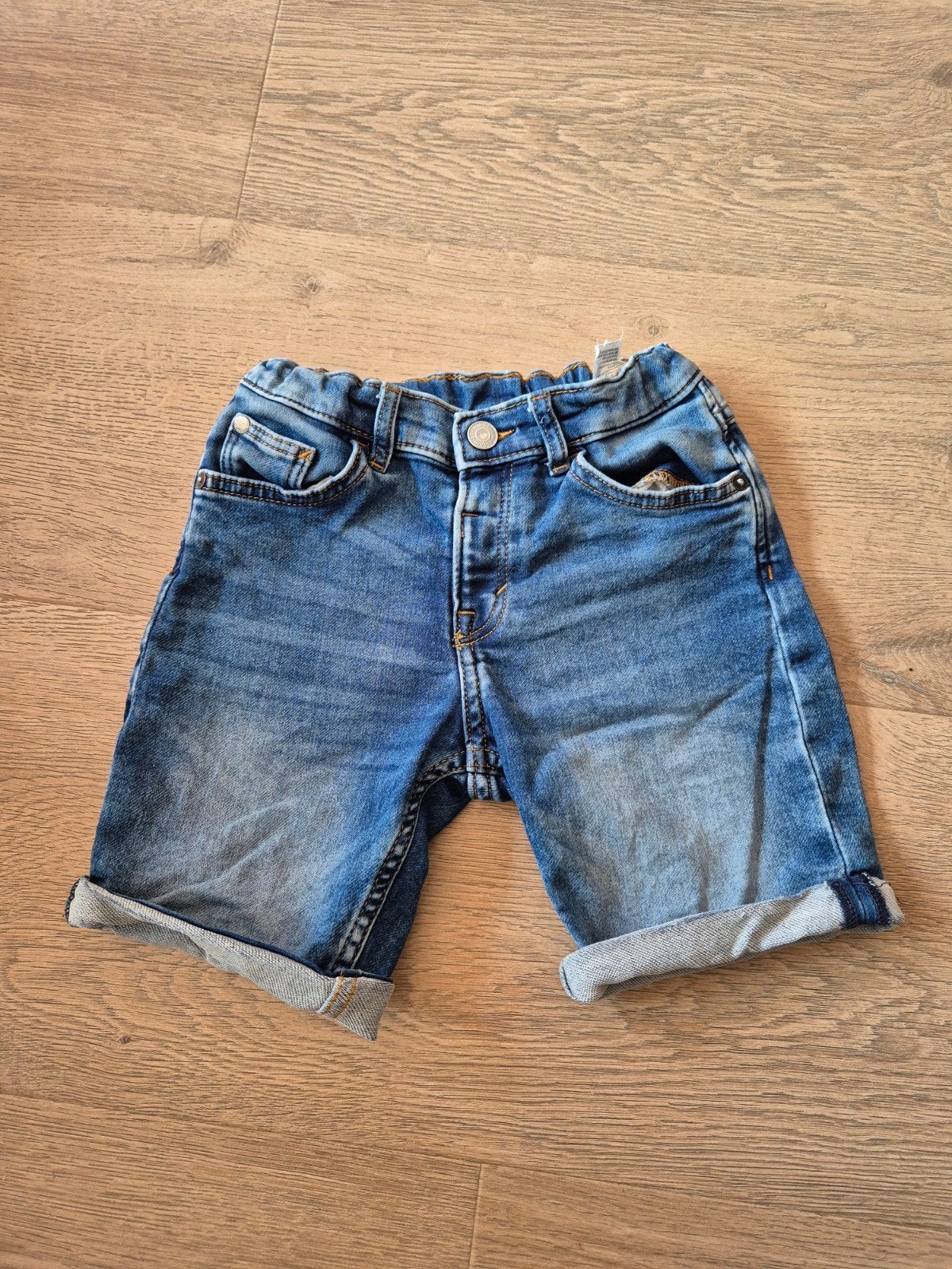 Korte broek maat 110, Kinderen en Baby's, Kinderkleding | Maat 110, Ophalen of Verzenden, Zo goed als nieuw, Jongen, Broek