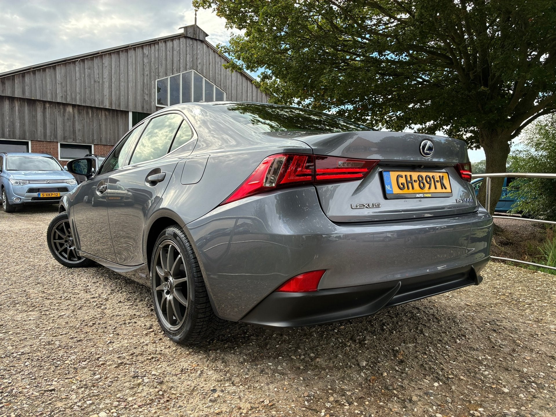 Lexus IS 300h Business Hybride | Xenon + Leder + Navi nu €, Auto's, Automaat, Euro 5, Achterwielaandrijving, Gebruikt