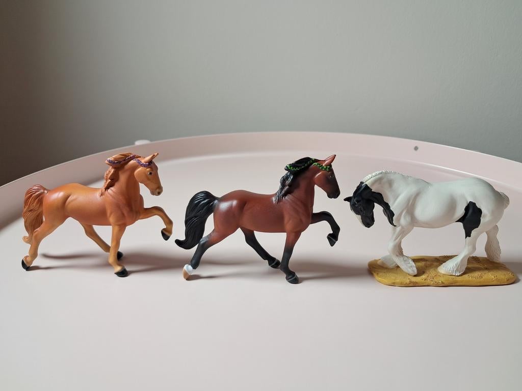 Breyer custom stablemates en resin, Ophalen of Verzenden, Zo goed als nieuw, Paard, Beeldje of Figuurtje