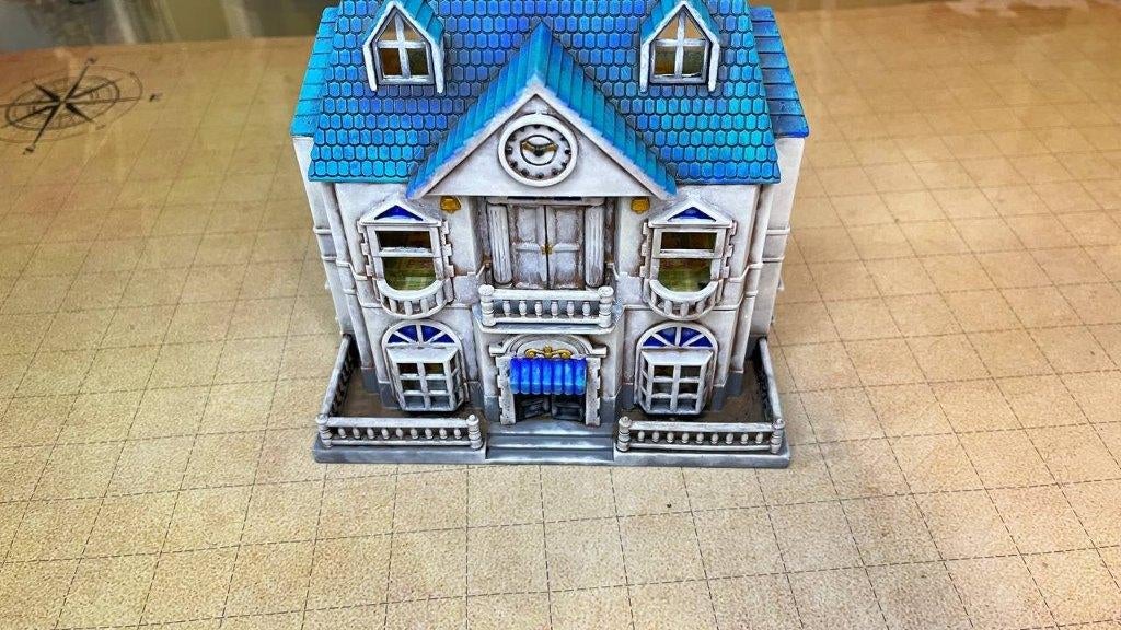 Miniatuur huis - blauw dak (~18 cm, sprookjes-stijl), Verzamelen, Poppenhuizen en Toebehoren, Zo goed als nieuw, Poppenhuis, Ophalen of Verzenden