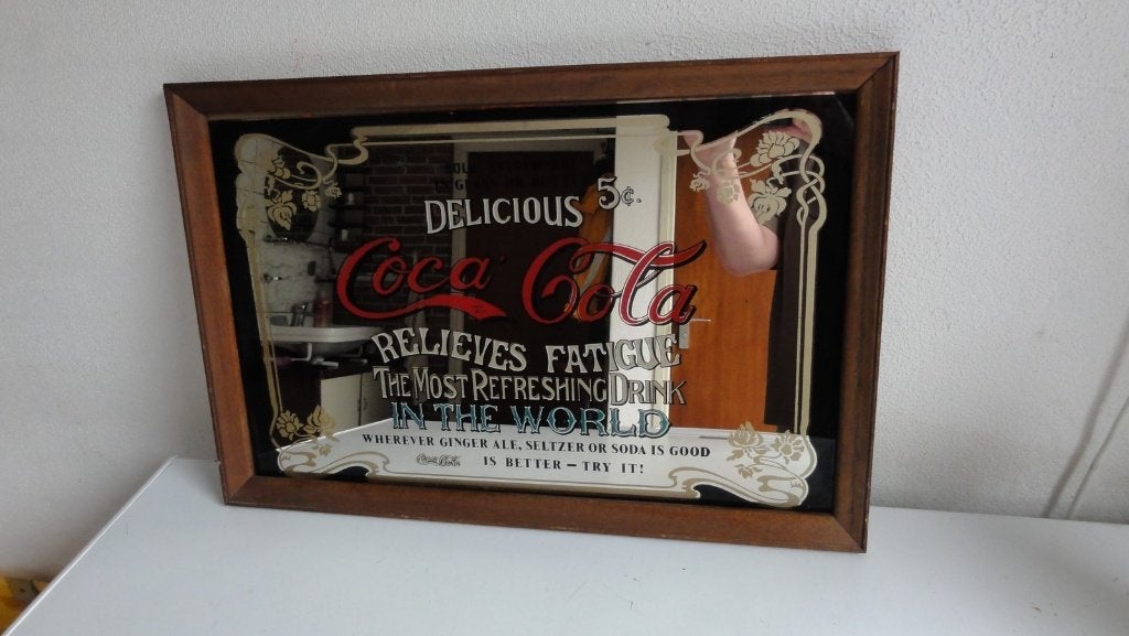 Coca Cola spiegel antiek, Antiek en Kunst, Antiek | Spiegels, Ophalen of Verzenden, Rechthoekig, 50 tot 100 cm, Minder dan 100 cm