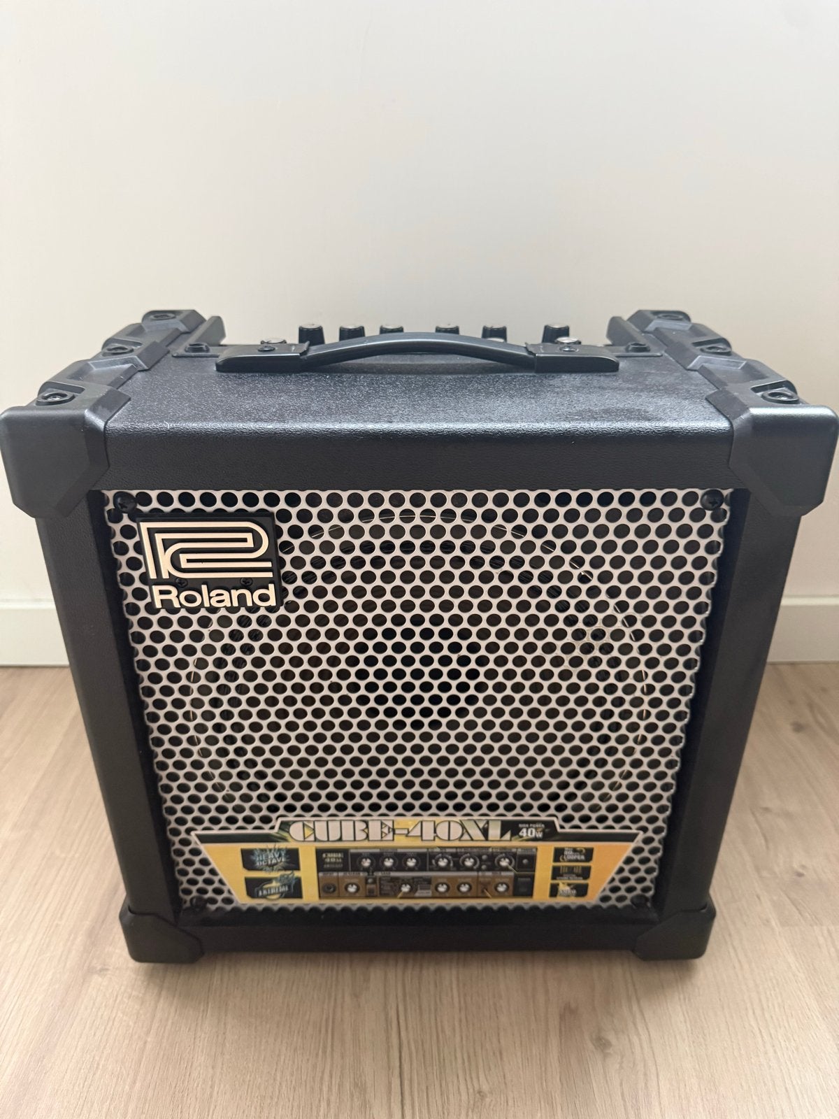 Roland Cube 40XL Gitaarversterker, Muziek en Instrumenten, Ophalen, Gebruikt, Gitaar, Minder dan 50 watt