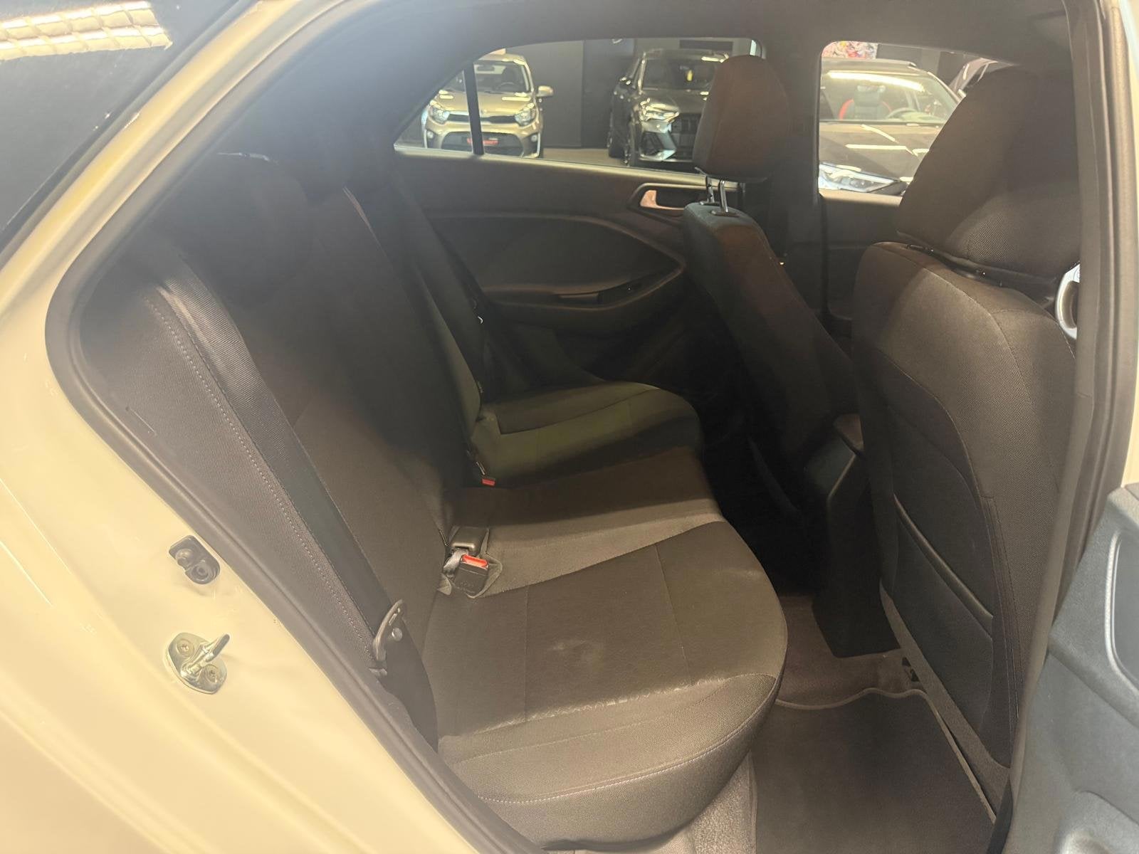 Hyundai I20 1.0 Comfort |Camera|Airco|Cruise|Lane Assist|Car, Auto's, 100 pk, Wit, Bedrijf, 3 cilinders