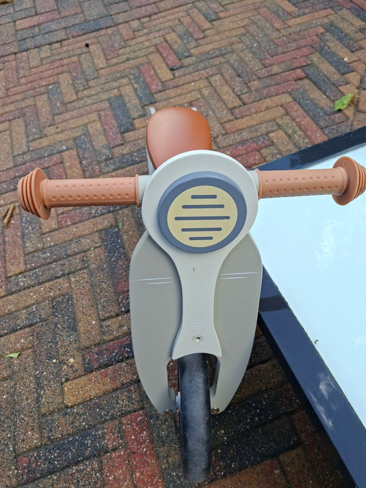Little Dutch Loopfiets Scooter, Kinderen en Baby's, Speelgoed | Buiten | Voertuigen en Loopfietsen, Ophalen, Gebruikt, Loopfiets