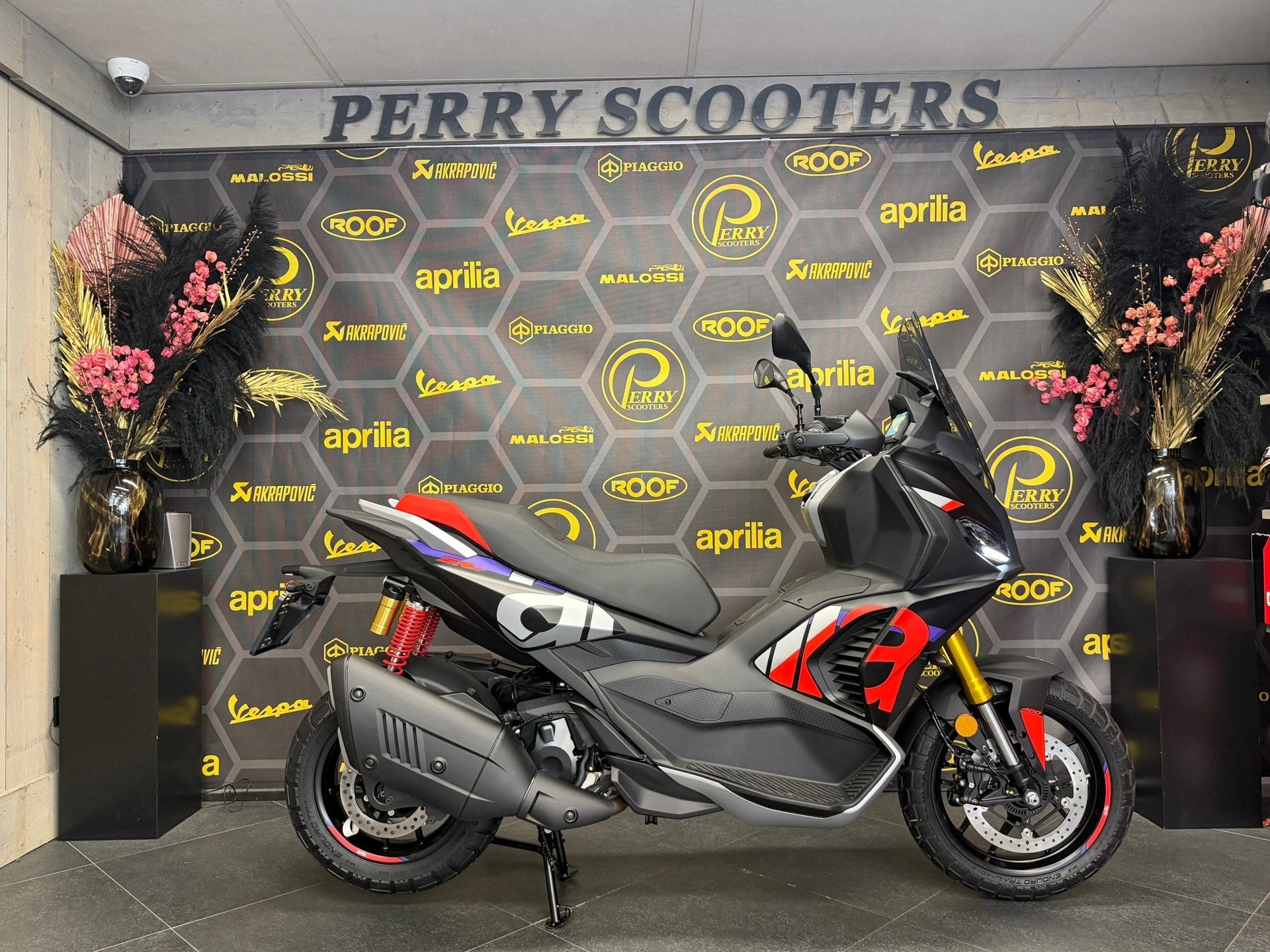Aprilia SR GT 400 Rally Replica 2026 EURO5+ | 4 JAAR FABRIEK, Bedrijf, Sport, 399 cc, 12 t/m 35 kW