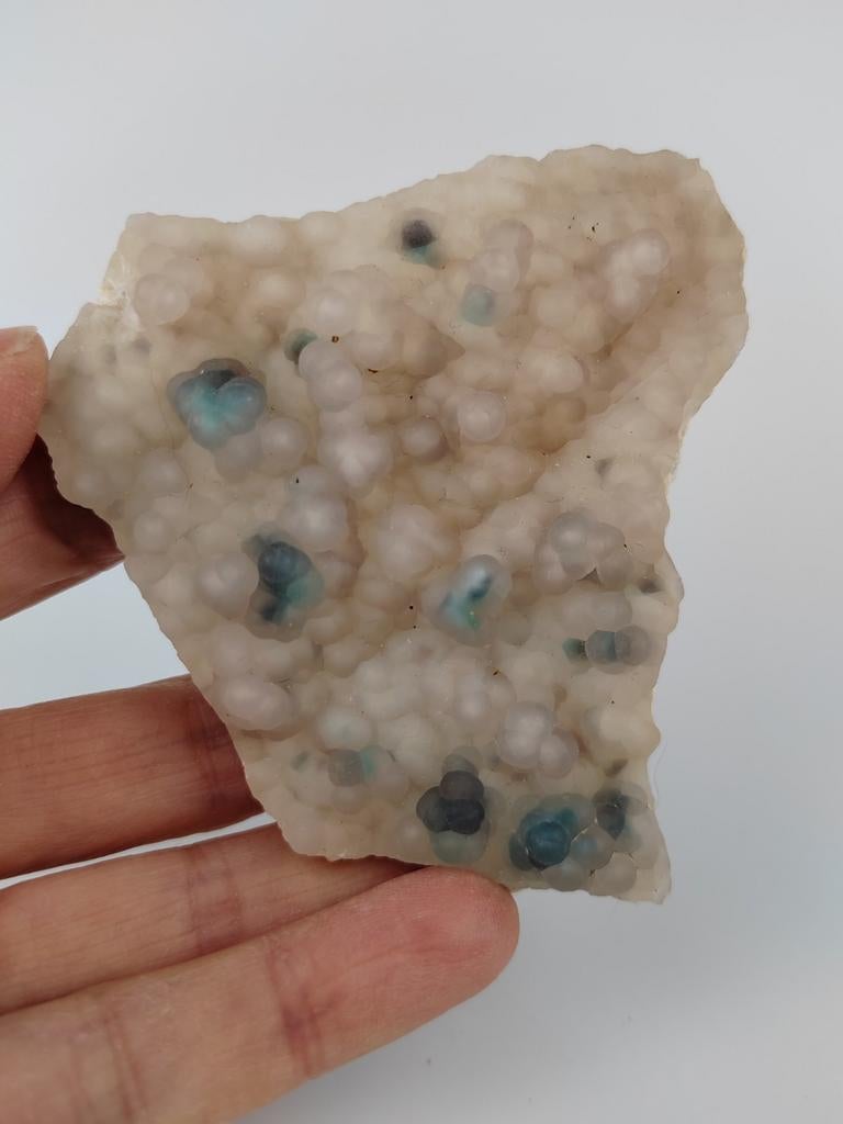 Botryoidale chalcedoon met chrysocolla, Ophalen of Verzenden, Mineraal