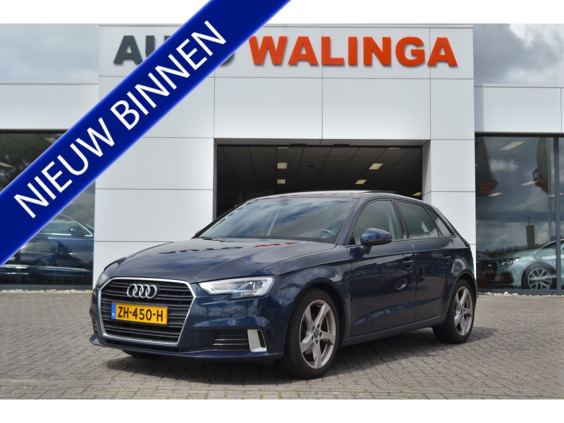 Audi A3 Sportback 35 TFSI 150pk Sport Lease Edition Panorama, Auto's, Euro 6, 4 cilinders, 150 pk, Blauw