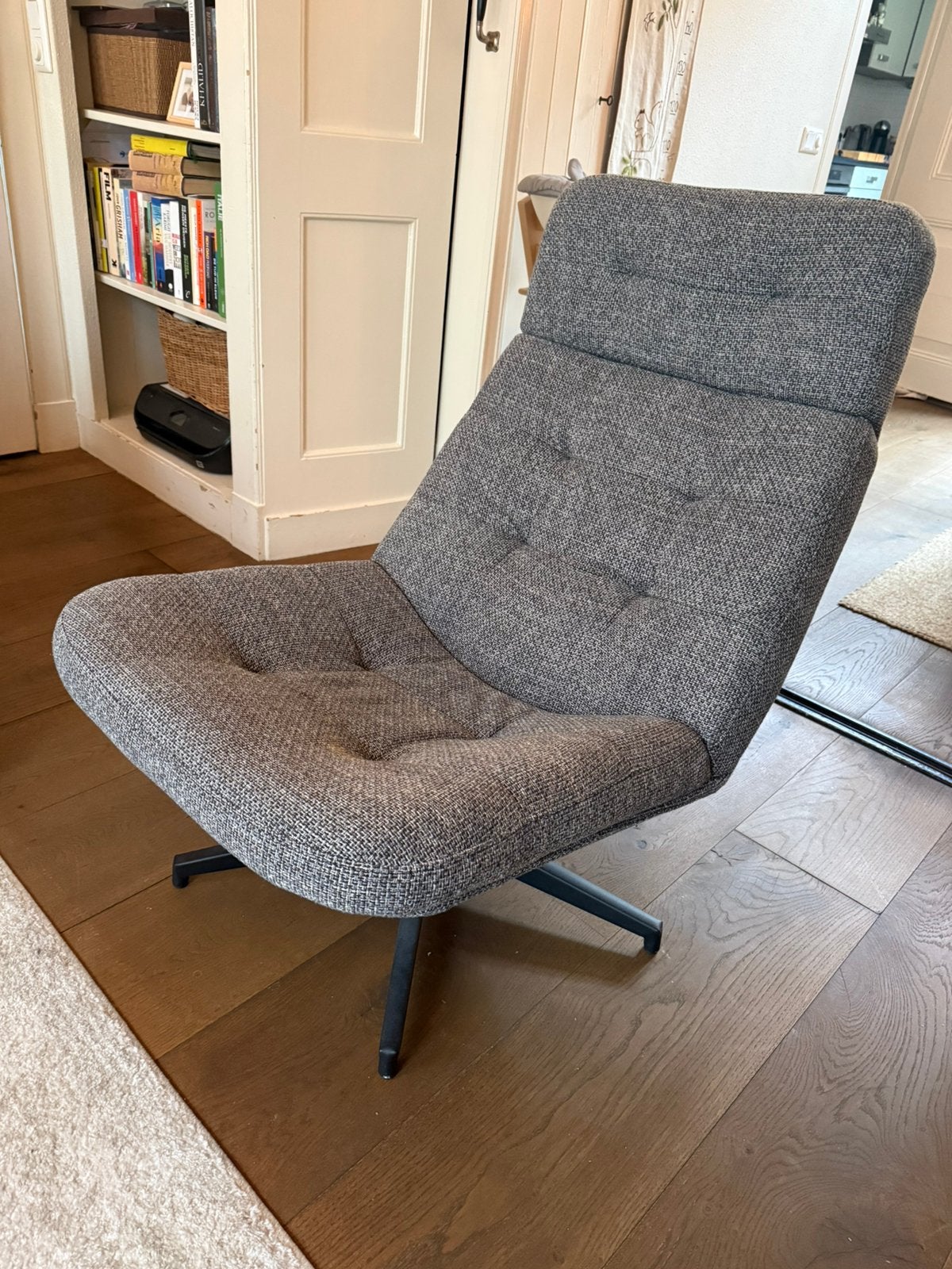 IKEA HAVBERG draaifauteuil gemêleerd grijs zeer goede staat, Huis en Inrichting, Fauteuils, Ophalen, 75 tot 100 cm, Zo goed als nieuw